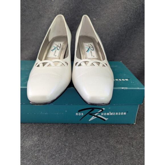 Ros Hommerson Women's Pearl Leather Pump Size 8.5 Heels Shoes Y2K 2003 - Picture 5 of 11